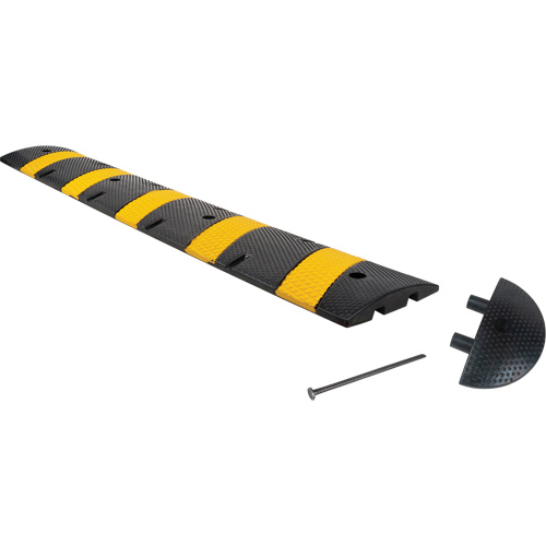 Ensemble de bosse de d&eacute;c&eacute;l&eacute;ration, Caoutchouc, 6' lo x 11" la x 2" h PB Rental Co. Ltd.