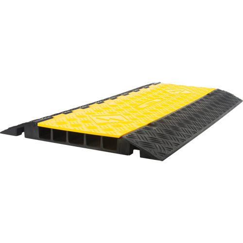 Protecteur de c&acirc;bles en polyur&eacute;thane, 5 canaux, 35,43" lo x 19,69" la x 2" h PB Rental Co. Ltd.