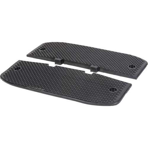 Embouts d'extr&eacute;mit&eacute;s pour bosse de d&eacute;c&eacute;l&eacute;ration, Caoutchouc, 3' lo x 20" la x 2" h PB Rental Co. Ltd.