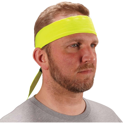 Bandeau de refroidissement Chill-Its 6702 avec polym&egrave;res int&eacute;gr&eacute;s et fermeture &agrave; nouer, Jaune lime haute visibilit&eacute; PB Rental Co. Ltd.