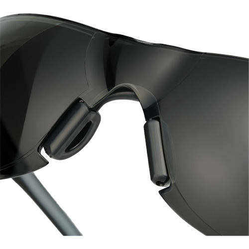 Lunettes de s&eacute;curit&eacute; Adapt Lite, Lentille Fum&eacute;e, Antibu&eacute;e/Anti-&eacute;gratignures, ANSI Z87+/R&eacute;pond ou surpasse la norme CSA Z94.3 PB Rental Co. Ltd.