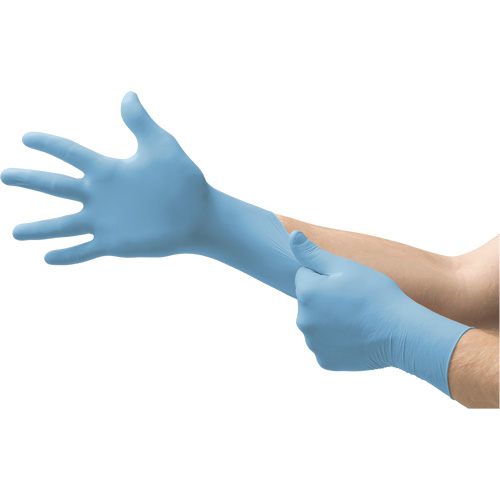 Gants jetables Vesatility 92-134 MICROFLEX, 6,5/7/Petit, Nitrile, 2,76-mil/3,94-mil, Sans poudre, Bleu, Classe 2 PB Rental Co. Ltd.