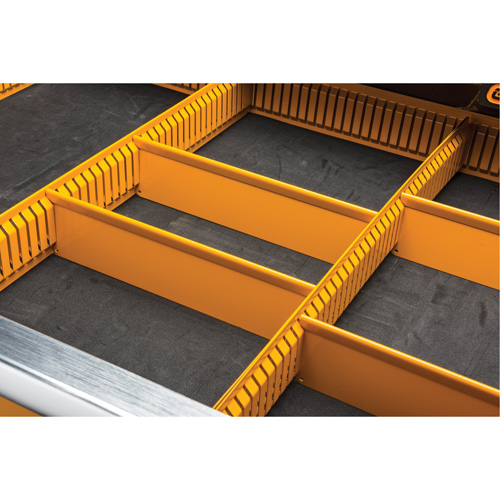 Chariot &agrave; outils &eacute;lectrique, 11 tiroirs, 42-1/2" la x 24-7/16" p x 41" h, Noir/Orange PB Rental Co. Ltd.