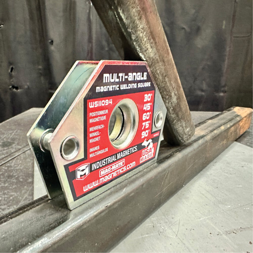 Magnetic Welding Squares, 4-3/8" L x 3/4" W x 3" H, 55 lbs. PB Rental Co. Ltd.