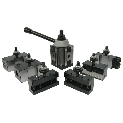 Trousse de porte-outils &agrave; changement rapide PB Rental Co. Ltd.