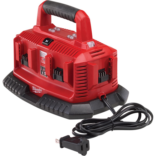 Chargeur de type s&eacute;quentiel pour six piles M18, 18 V, Lithium-ion PB Rental Co. Ltd.