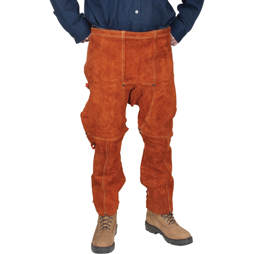 Tablier fendu aux jambes et jambi&egrave;res en cuir, 40" lo, Lava Brown PB Rental Co. Ltd.