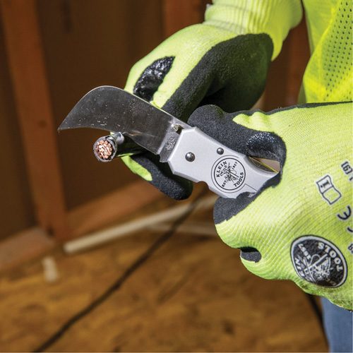 Lockback Knife PB Rental Co. Ltd.