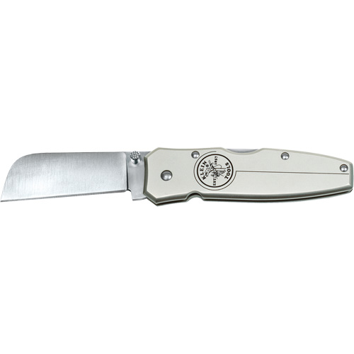 Lockback Knife PB Rental Co. Ltd.