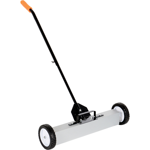 Balais magn&eacute;tiques, 24" la PB Rental Co. Ltd.