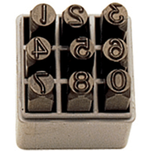 Jeu de num&eacute;ros &agrave; estamper &agrave; la main, 9 morceaux PB Rental Co. Ltd.