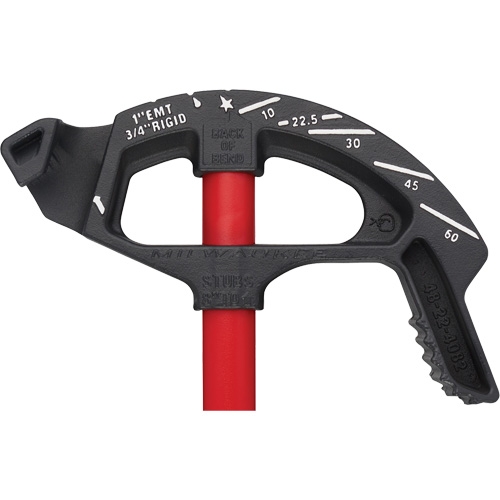 Machine &agrave; plier les conduits en fer PB Rental Co. Ltd.