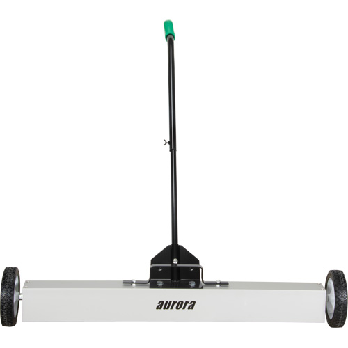 Balayeuse magn&eacute;tique &agrave; pousser, 36" la PB Rental Co. Ltd.