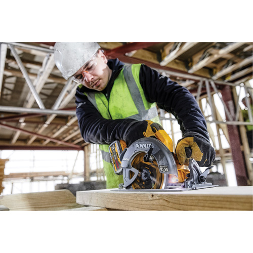 FlexVolt&reg; Max Brushless Circular Saw with Electric Brake Kit, 7-1/4", 60 V PB Rental Co. Ltd.