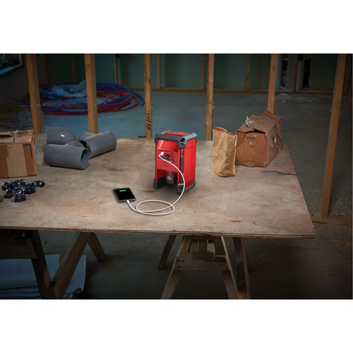 Radio et chargeur M12 (outil seulement), Lithium-ion, 12 V PB Rental Co. Ltd.
