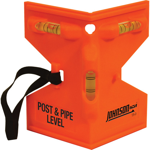 Poteau orange et niveau de tuyau PB Rental Co. Ltd.