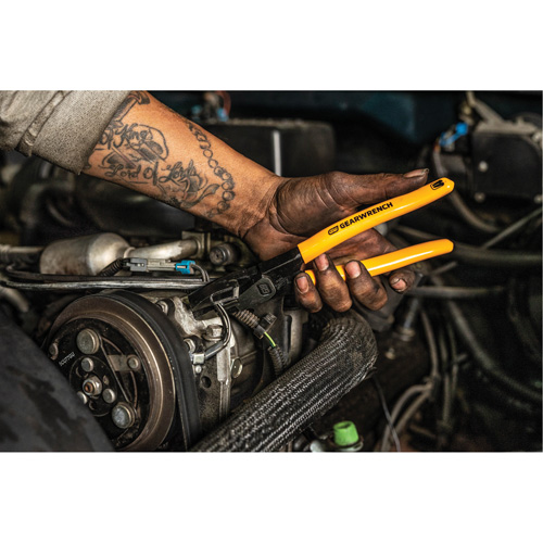 PITBULL Dipped Handle Lineman's Pliers PB Rental Co. Ltd.