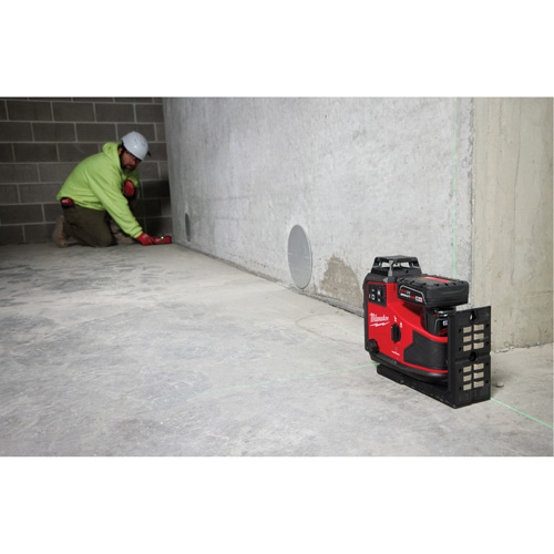 Laser vert &agrave; 3 plans sur 360° M12 avec r&eacute;cepteur et alignement automatique PB Rental Co. Ltd.