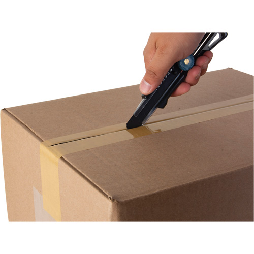 18mm Professional Knife with Ratchet, Stainless Steel, Heavy-Duty, Plastic Handle PB Rental Co. Ltd.