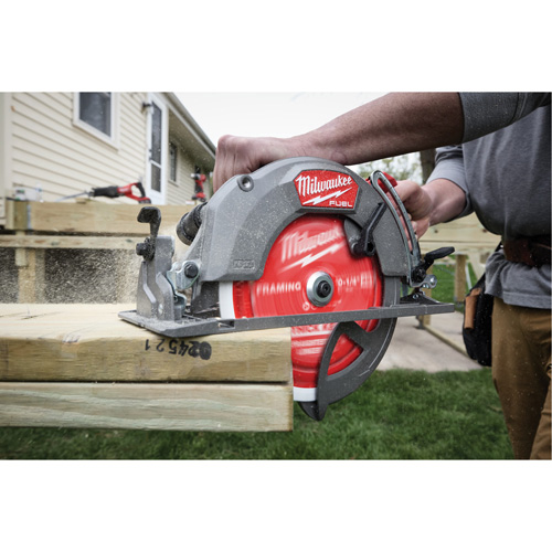 FUEL Rear Handle Circular Saw Kit, 10-1/4", 18 V PB Rental Co. Ltd.