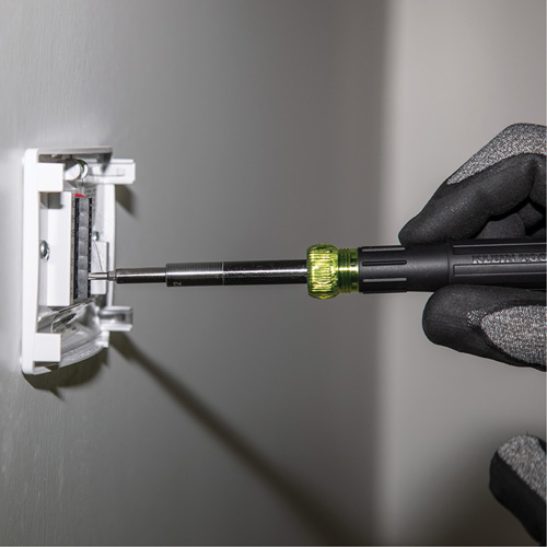 Tourne-&eacute;crou/tournevis de pr&eacute;cision 14-en-1 avec embouts TORX inviolables, 7" lo, Prise Coussin&eacute;e PB Rental Co. Ltd.