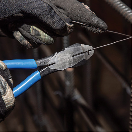 Ensemble de pinces pour ferronnier, 2 Morcea PB Rental Co. Ltd.