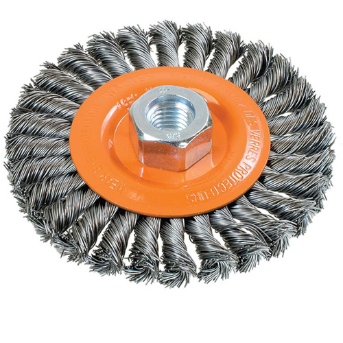 Brosse rotative &agrave; fils nou&eacute;s large, Dia. 4-1/2", Fils 0,02", Arbre 5/8"-11, Acier PB Rental Co. Ltd.