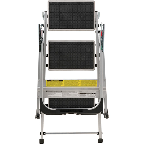 &eacute;chelle escabeau avec roues pivotantes, 3 marches, 34" x 22" x Hauteur 50,75" PB Rental Co. Ltd.