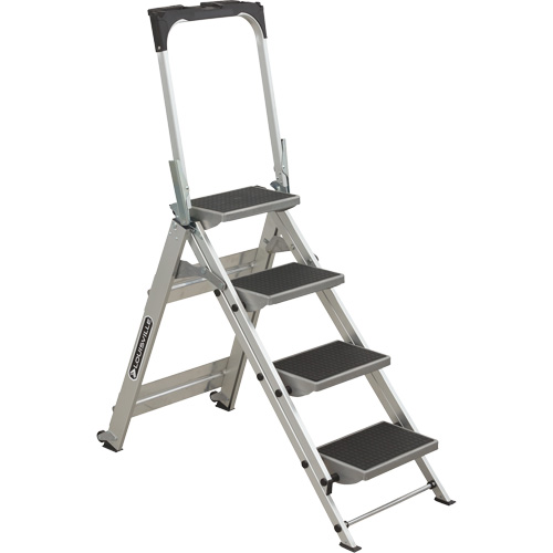 &eacute;chelle escabeau avec roues pivotantes, 4 marches, 44,25" x 22,13" x Hauteur 59" PB Rental Co. Ltd.