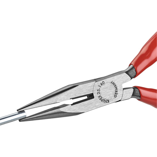 Pince &agrave; bec long avec couteau, 5-1/2" lo PB Rental Co. Ltd.