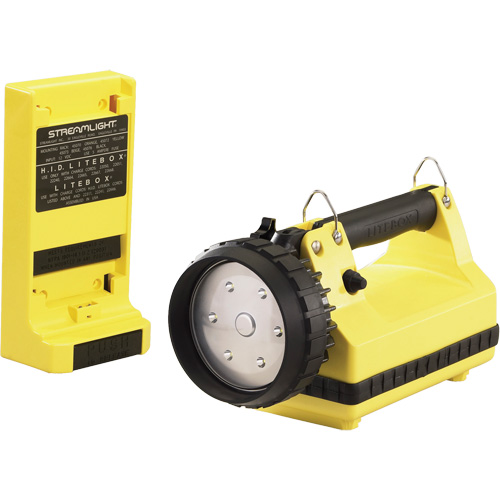 Lanterne avec syst&egrave;me de montage pour v&eacute;hicule E-Flood LiteBox, DEL, 615 lumens, 8 hres de fonctionnement, piles Rechargeable, Compris PB Rental Co. Ltd.