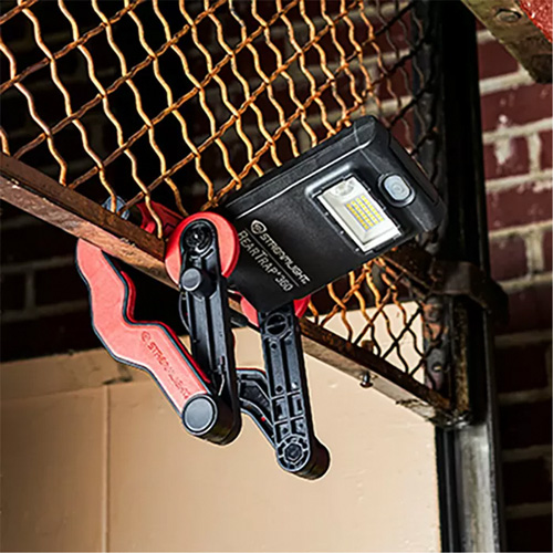 Lampe de travail rotative BearTrap 360, DEL, 2000 lumens PB Rental Co. Ltd.