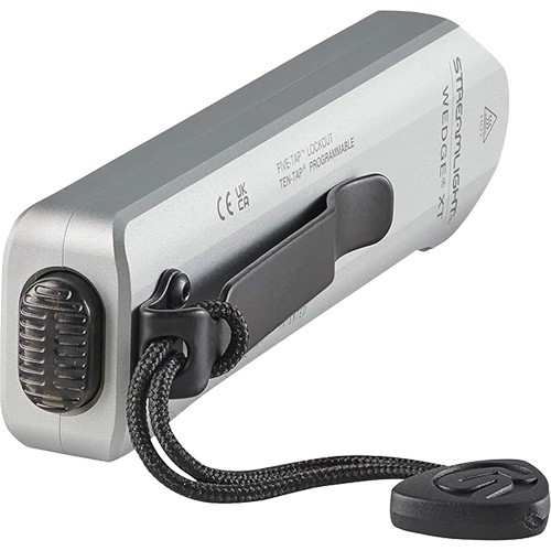 Lampe de poche mince &agrave; usage quotidien Wedge, DEL, 1000 lumens, Piles Rechargeable PB Rental Co. Ltd.