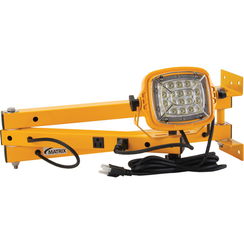 Lampe de quai, Bras 40", 50 W, Ampoule DEL, M&eacute;tal PB Rental Co. Ltd.