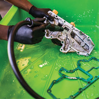 Nettoyant et d&eacute;graissant naturel CB 100 ALU, Bouteille &agrave; g&acirc;chette PB Rental Co. Ltd.