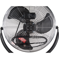 Ventilateur sur pi&eacute;destal haute vitesse, Commercial, 3 Vitesses, Diam&egrave;tre de 20" PB Rental Co. Ltd.