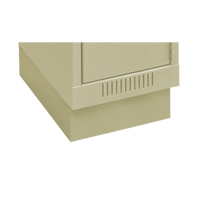Base en retrait pour casiers &eacute;conomiques Clean Line, 1 Blocs, 4" lo x 12" la x 18" p, Beige, Acier PB Rental Co. Ltd.