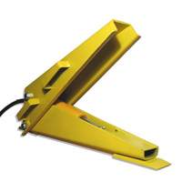 D&eacute;monte-talons hydraulique pour pneu agricole double s&eacute;rie Pro PB Rental Co. Ltd.