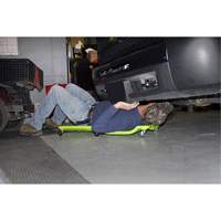 Sommier vert n&eacute;on &agrave; profil bas, en plastique robuste PB Rental Co. Ltd.