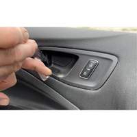 Outil &agrave; double extr&eacute;mit&eacute; pour enlever les garnitures PB Rental Co. Ltd.