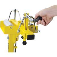 &eacute;carte-talons manuel avec p&eacute;dale inclinable PB Rental Co. Ltd.