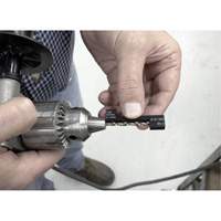 Gabarit de perçage de collecteur pour GM 4,8 L; 5,3 L et 6 L PB Rental Co. Ltd.