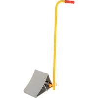 Cale de roues en aluminium avec poign&eacute;e, 7" la x 11-7/8" p x 7-11/16" h PB Rental Co. Ltd.