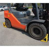 Cales-roue en fer PB Rental Co. Ltd.