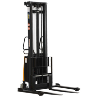 Gerbeur pour chariot &eacute;l&eacute;vateur, Fonctionnement &eacute;lectrique, Capacit&eacute; 2000 lb, Lev&eacute;e max 150" PB Rental Co. Ltd.