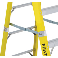 Industrial Heavy-Duty Stepladders (6400 Series), 4', Fibreglass, 300 lbs. Capacity, Type 1A PB Rental Co. Ltd.