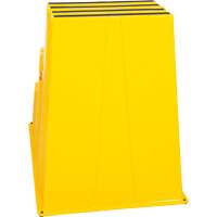 Escabeau industriel, 3 marches, 34-13/16" x 22-7/16" x Hauteur 28-1/2" PB Rental Co. Ltd.