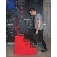 Escabeau industriel, 3 marches, 34-13/16" x 22-7/16" x Hauteur 28-1/2" PB Rental Co. Ltd.