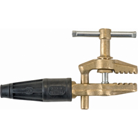Prises de masse style C robustes, Classement d'intensit&eacute; 600 PB Rental Co. Ltd.