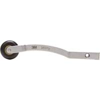 Bras de fixation de ponceuse-lime &agrave; courroie 28370 pour coins PB Rental Co. Ltd.